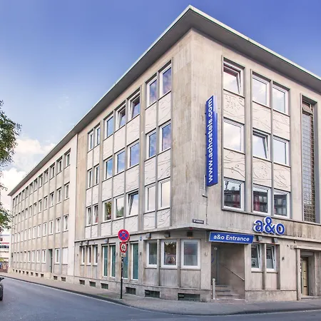 A&O Koeln Hauptbahnhof-3